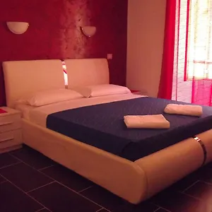 https://gio-suites.it-romehotels.com
